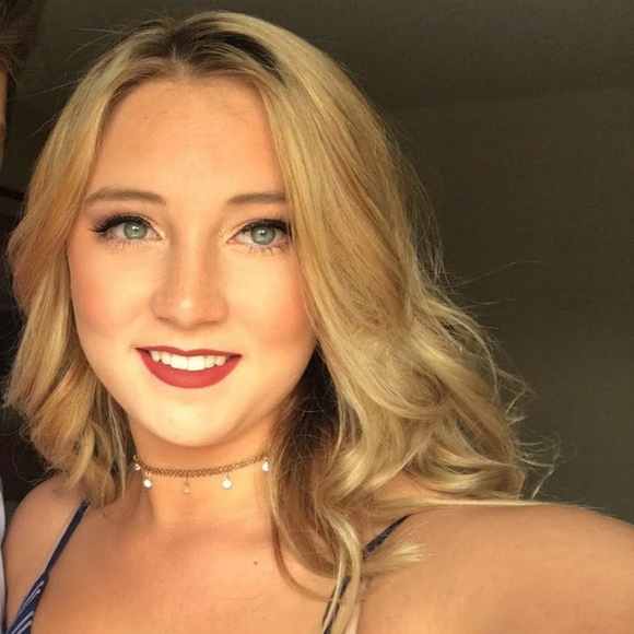 Meet your Posher, Bianca - Picture 1 of 1